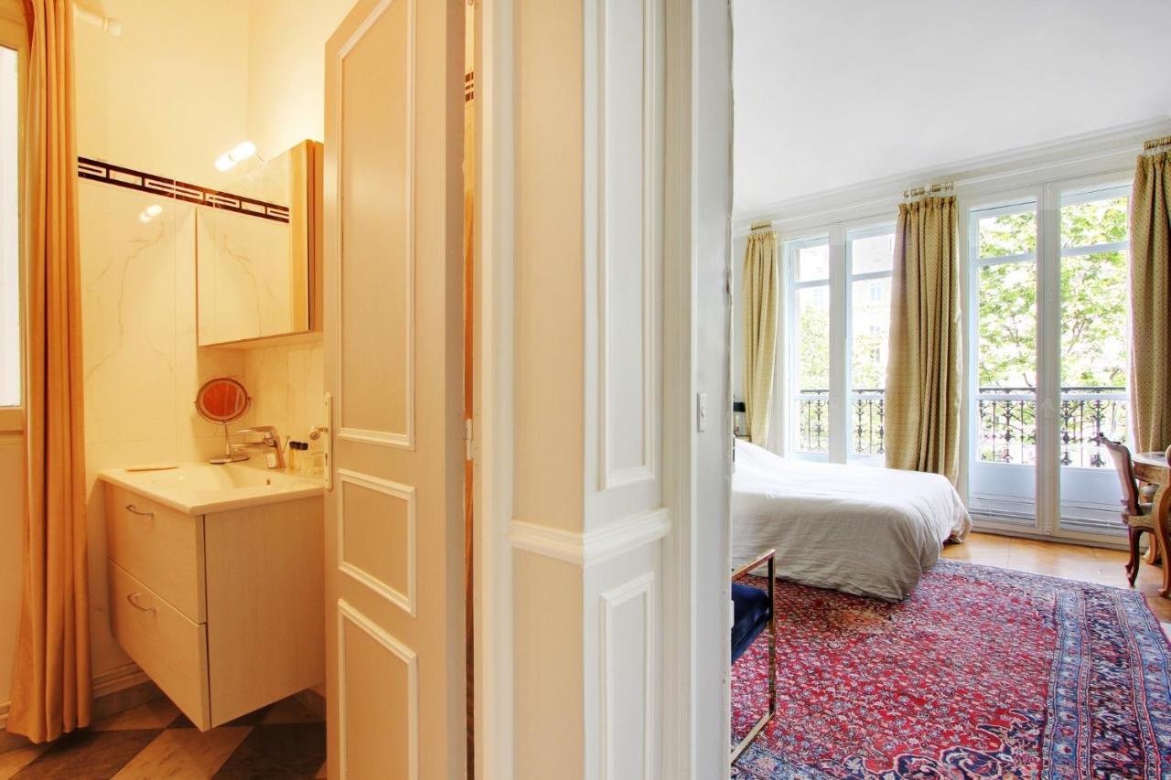 Suite Junior Avec Balcon Et Vue Sur Arc De Triomphe Paris Exterior photo