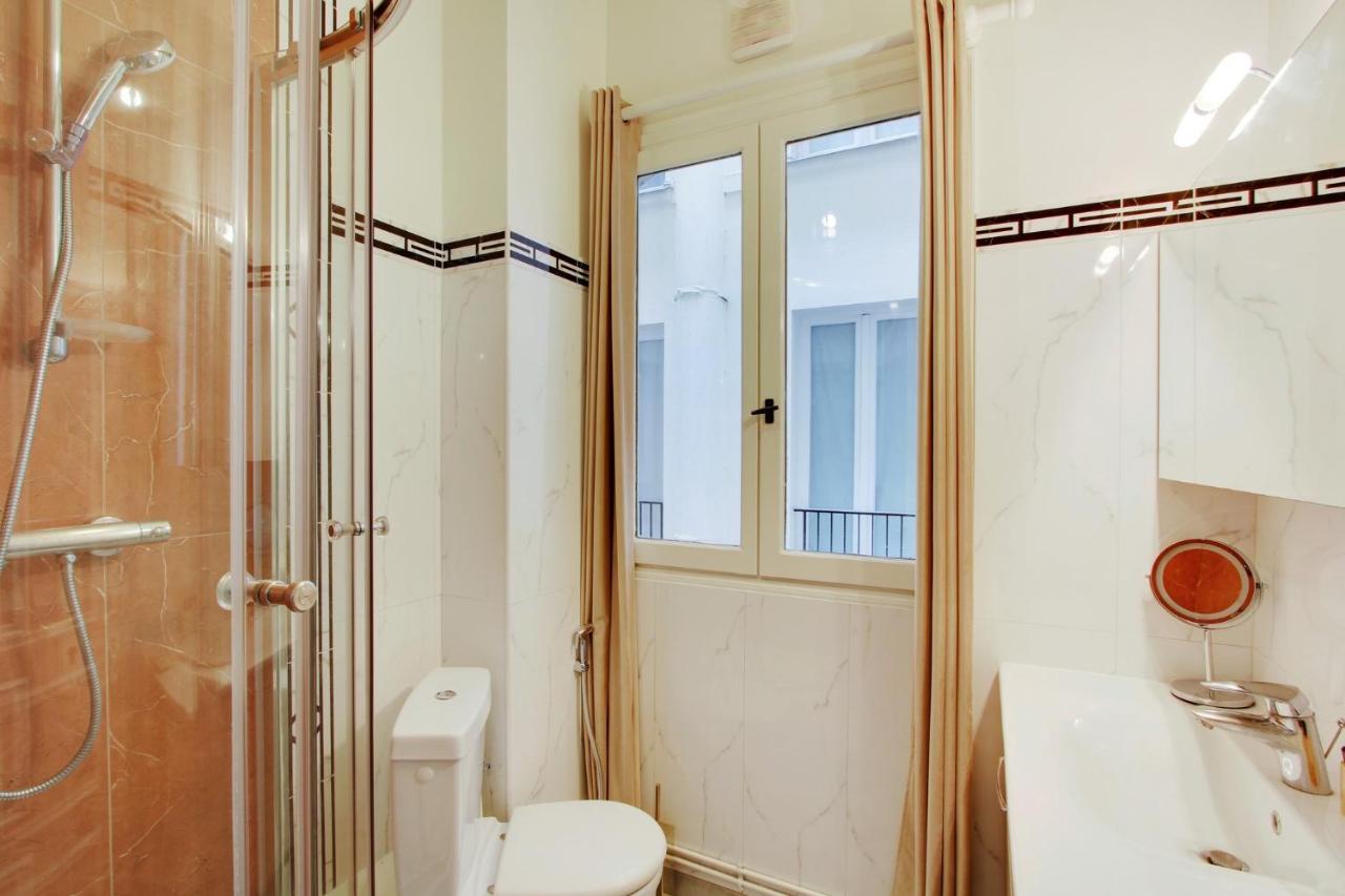 Suite Junior Avec Balcon Et Vue Sur Arc De Triomphe Paris Exterior photo